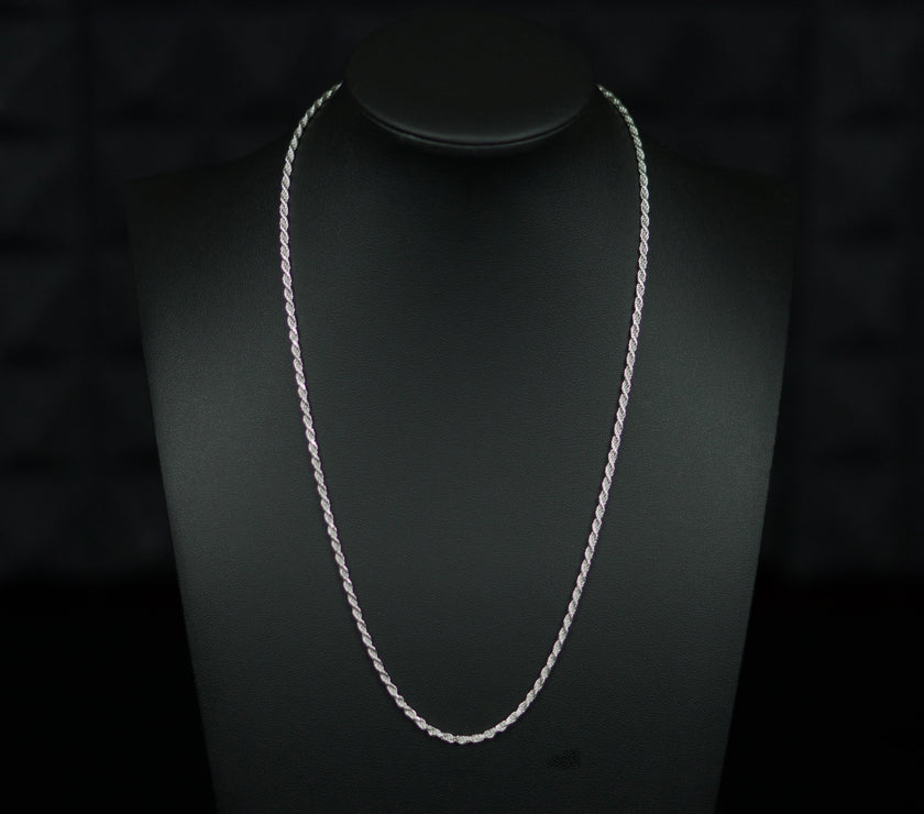 Close-up of Imperial Rope Chain Necklace in Sterling Silver - Made in Italy